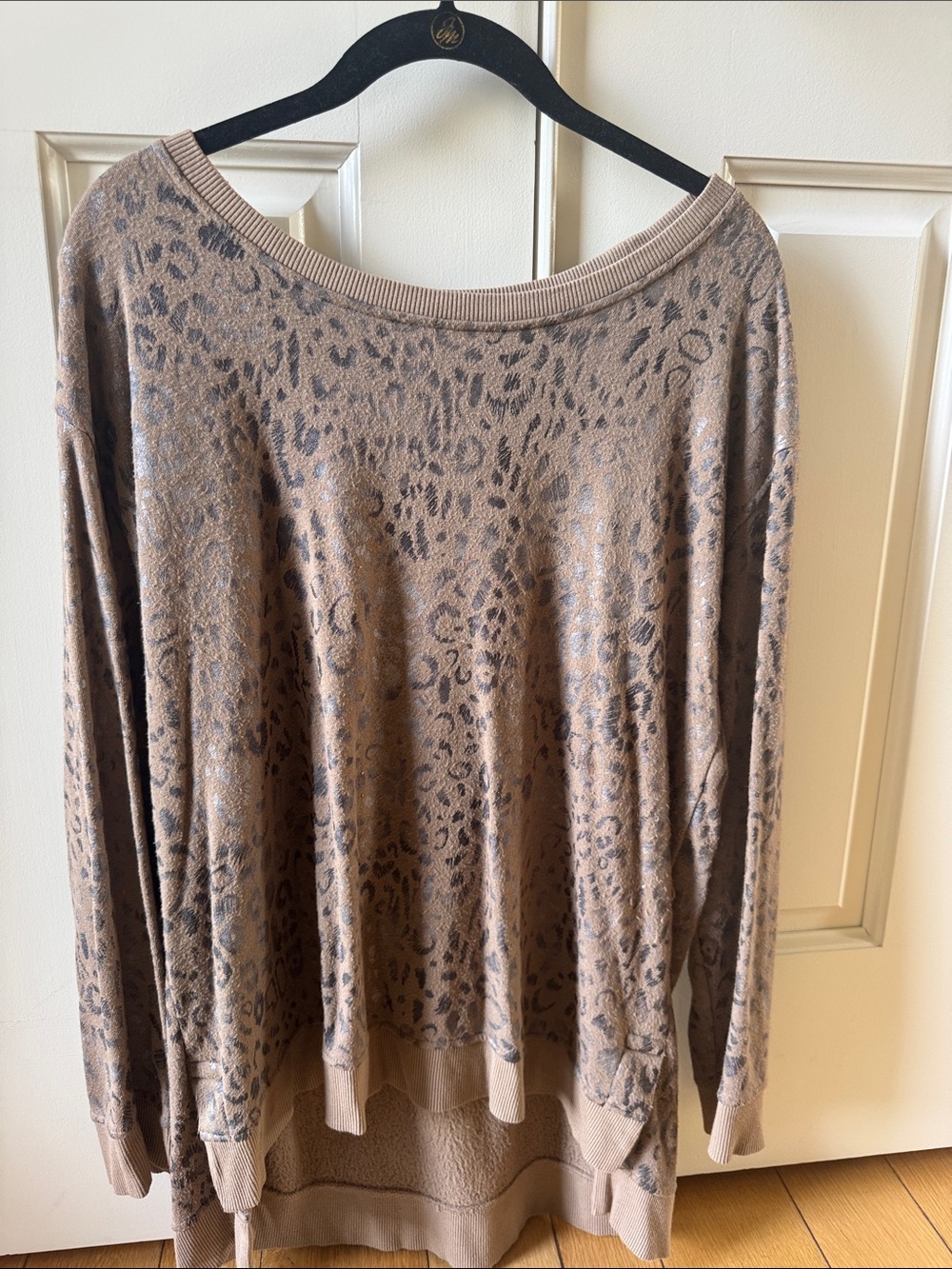 Jane and Delancey Taupe Leopard-Print Lightweight Pullover